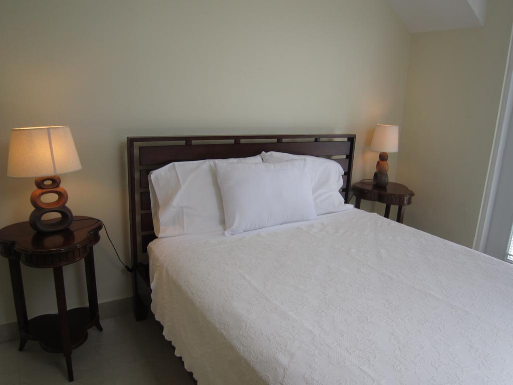 Carib Club Leilighet Grace Bay Eksteriør bilde