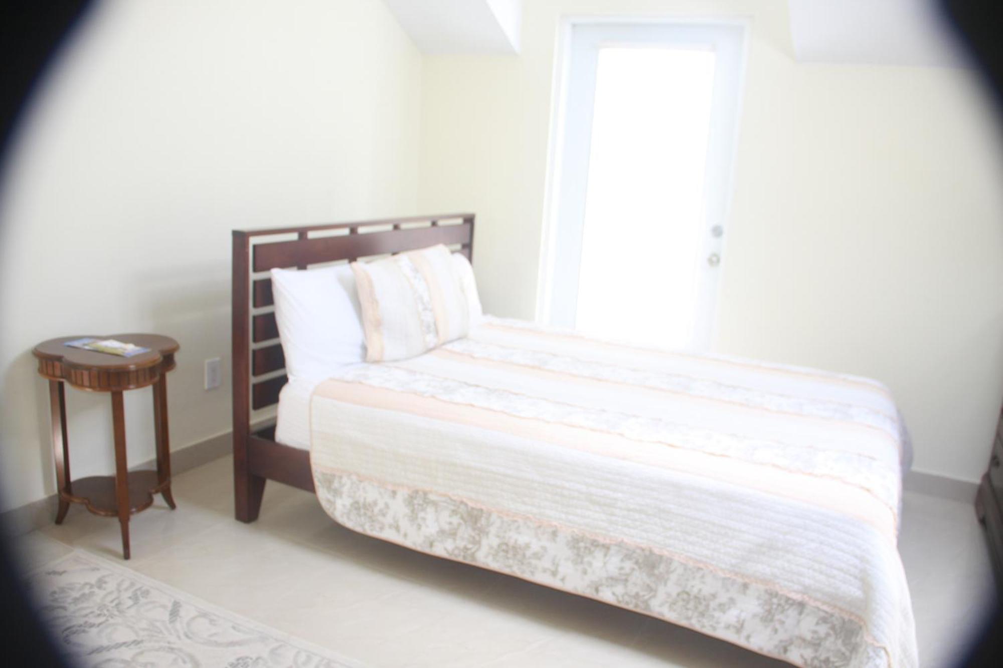 Carib Club Leilighet Grace Bay Eksteriør bilde